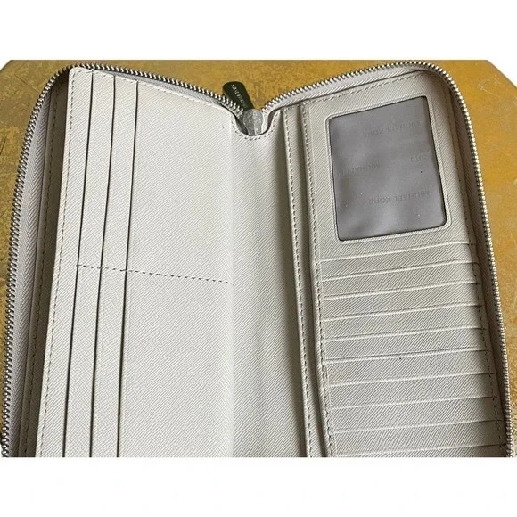 Michael Kors Jet Set Large Saffiano Leather Wallet - Picture 10 of 12